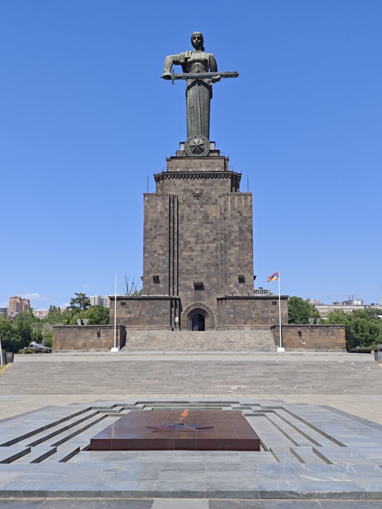 Mutter-Armenien Statue